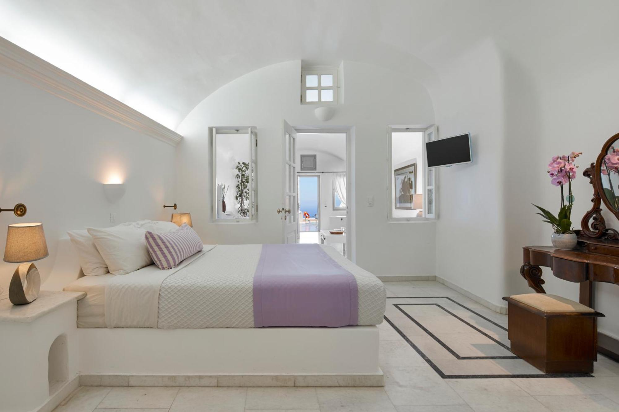 Iliovasilema & Hotel 4*