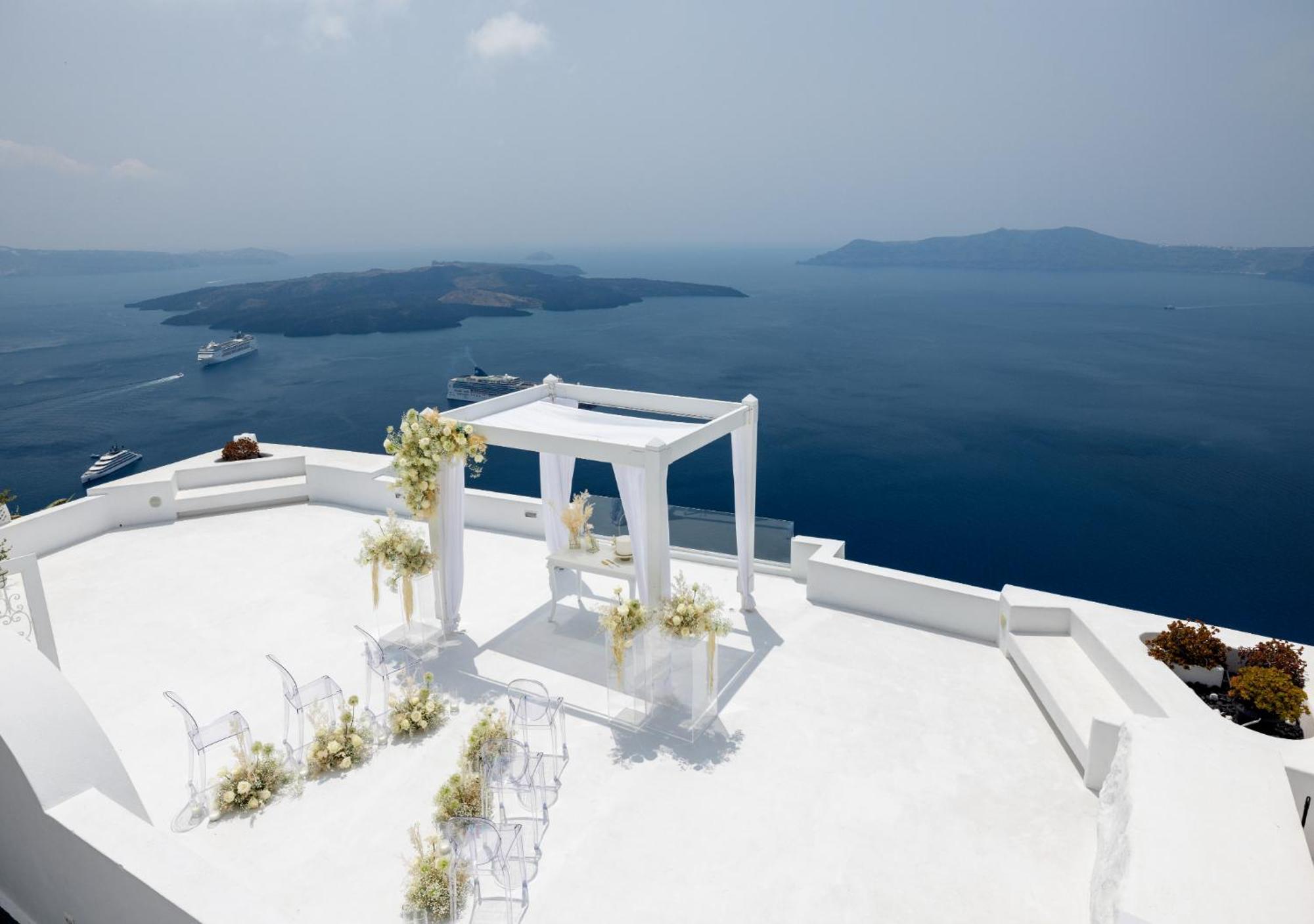 Dana & Infinity Aparthotel 3*