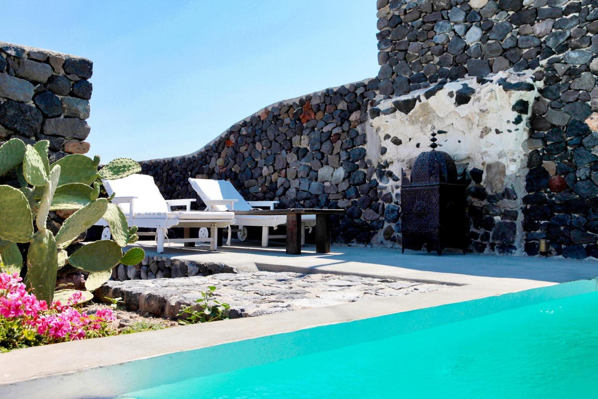 Santorini Heritage Villa *