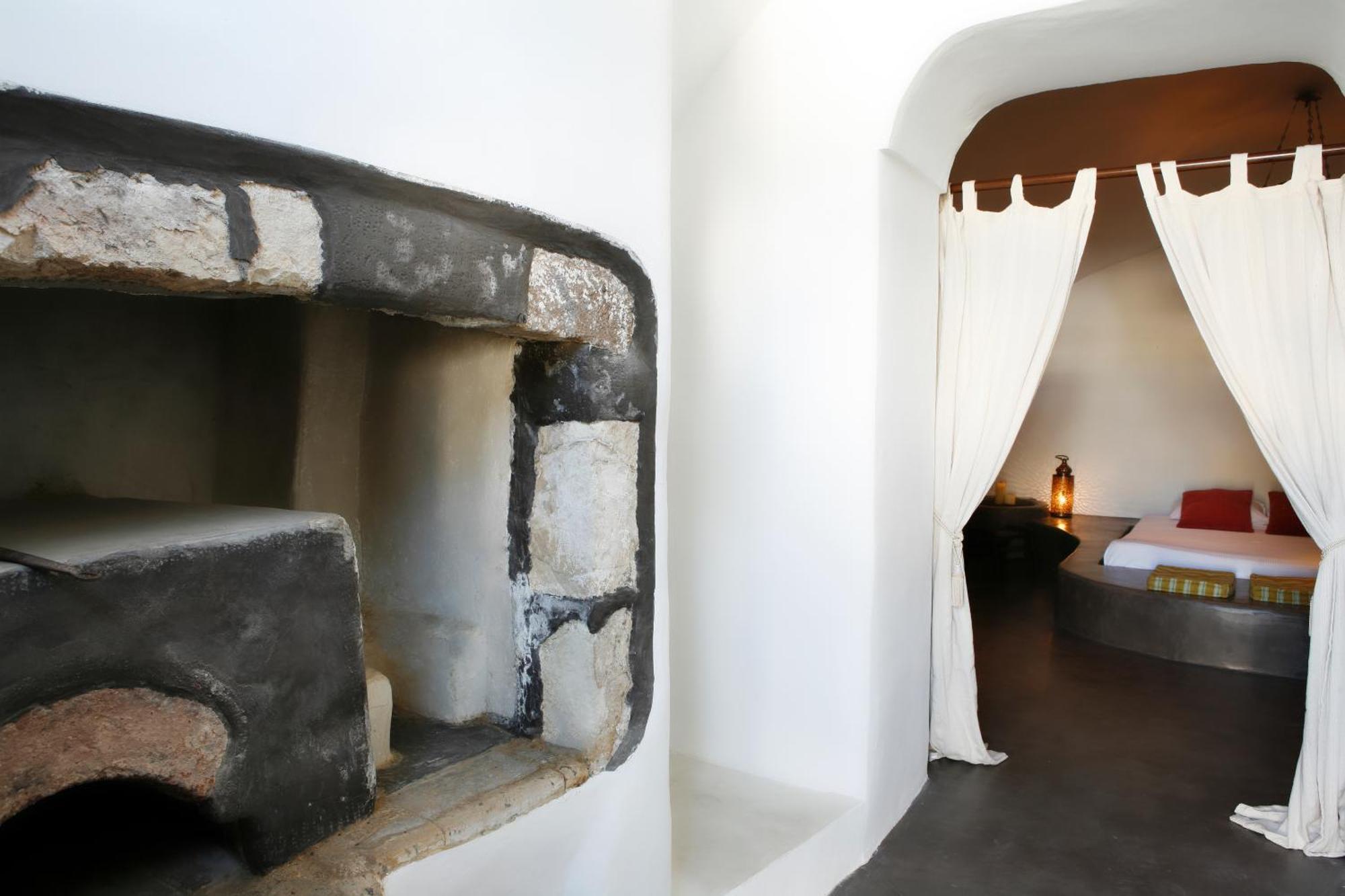 Santorini Heritage Megalochori (Santorini)