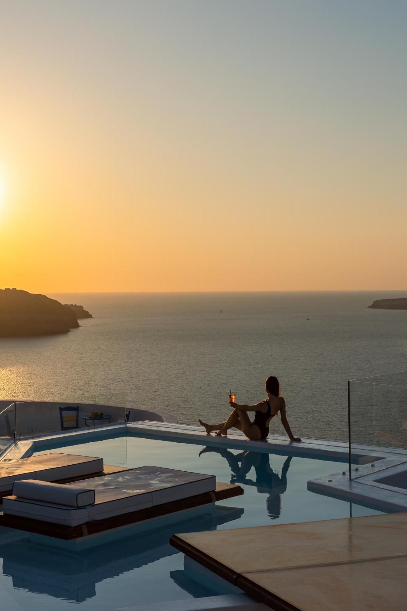 Caldera View Private Villa *
