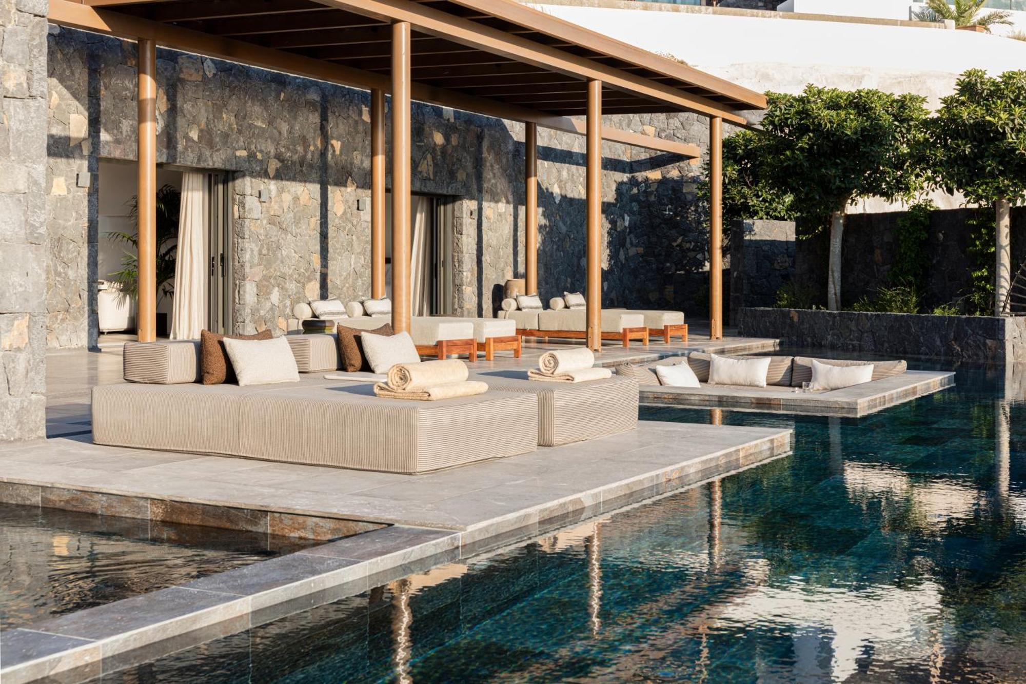 Canaves Epitome - Small Luxury Of The World 5*