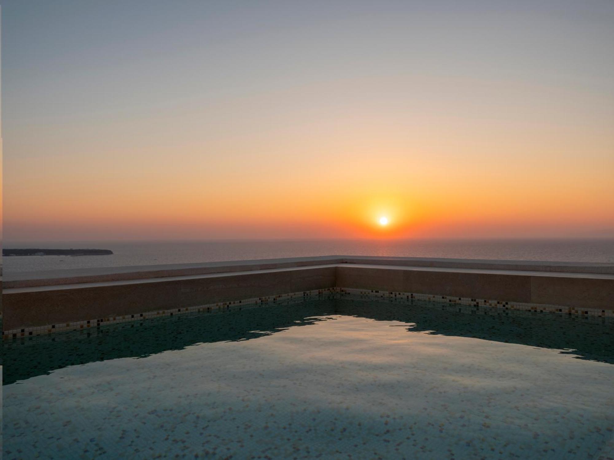 Hotel Santo Pure &