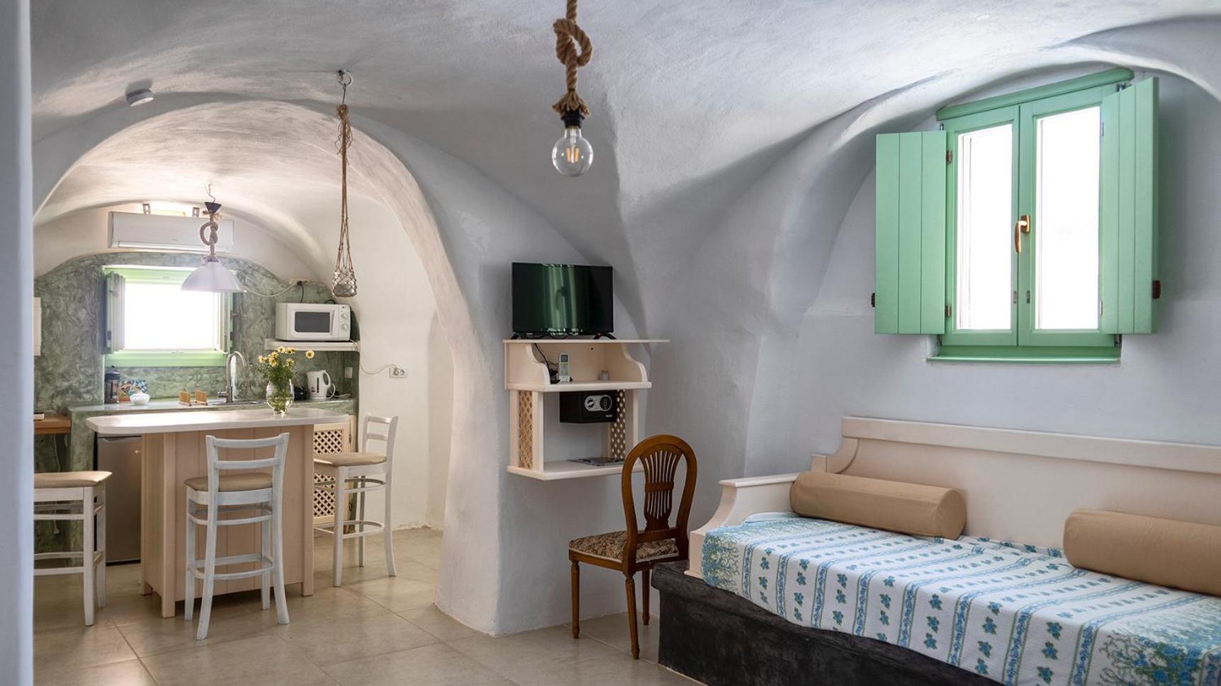 Apartment Mythos Traditional Stonehouse
