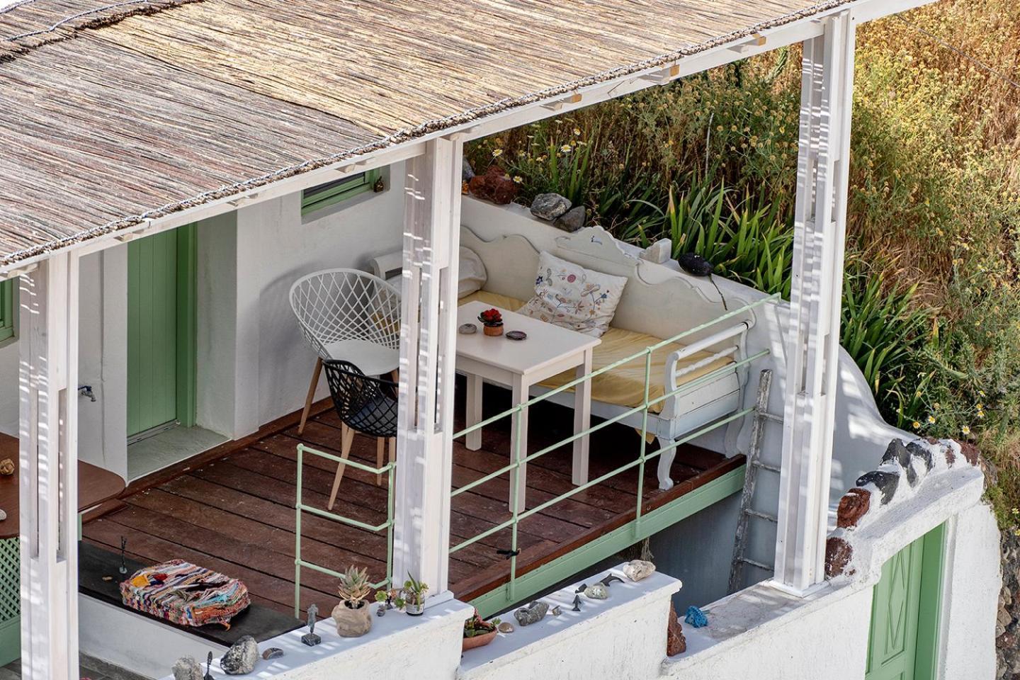 Mythos Traditional Stonehouse Apartment *