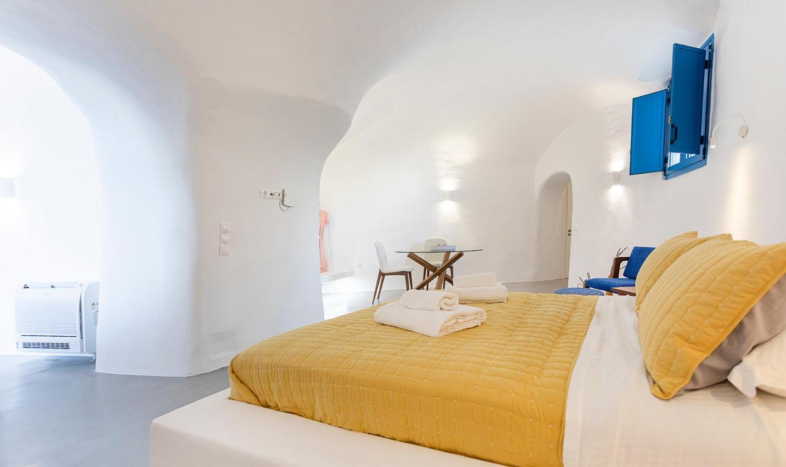 Rafael' S Mediteranian Cave Aparthotel