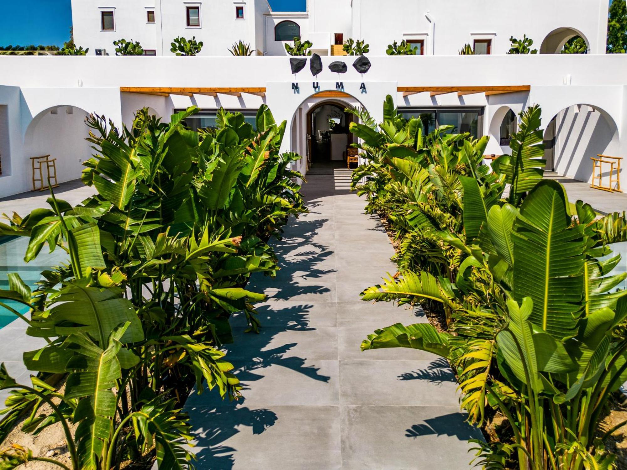 Numa Santorini Villa *