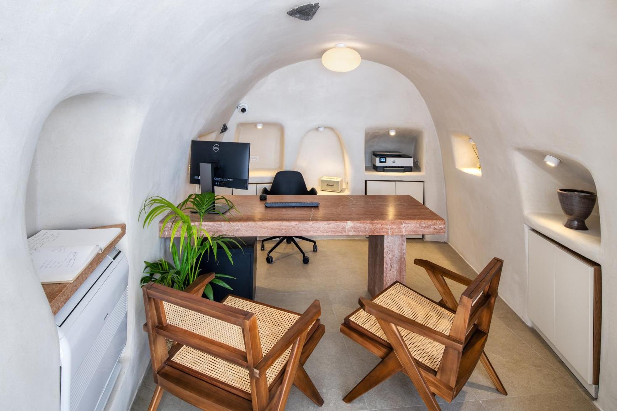 Ira & Spa - Adults Only Hotel Imerovigli (Santorini)