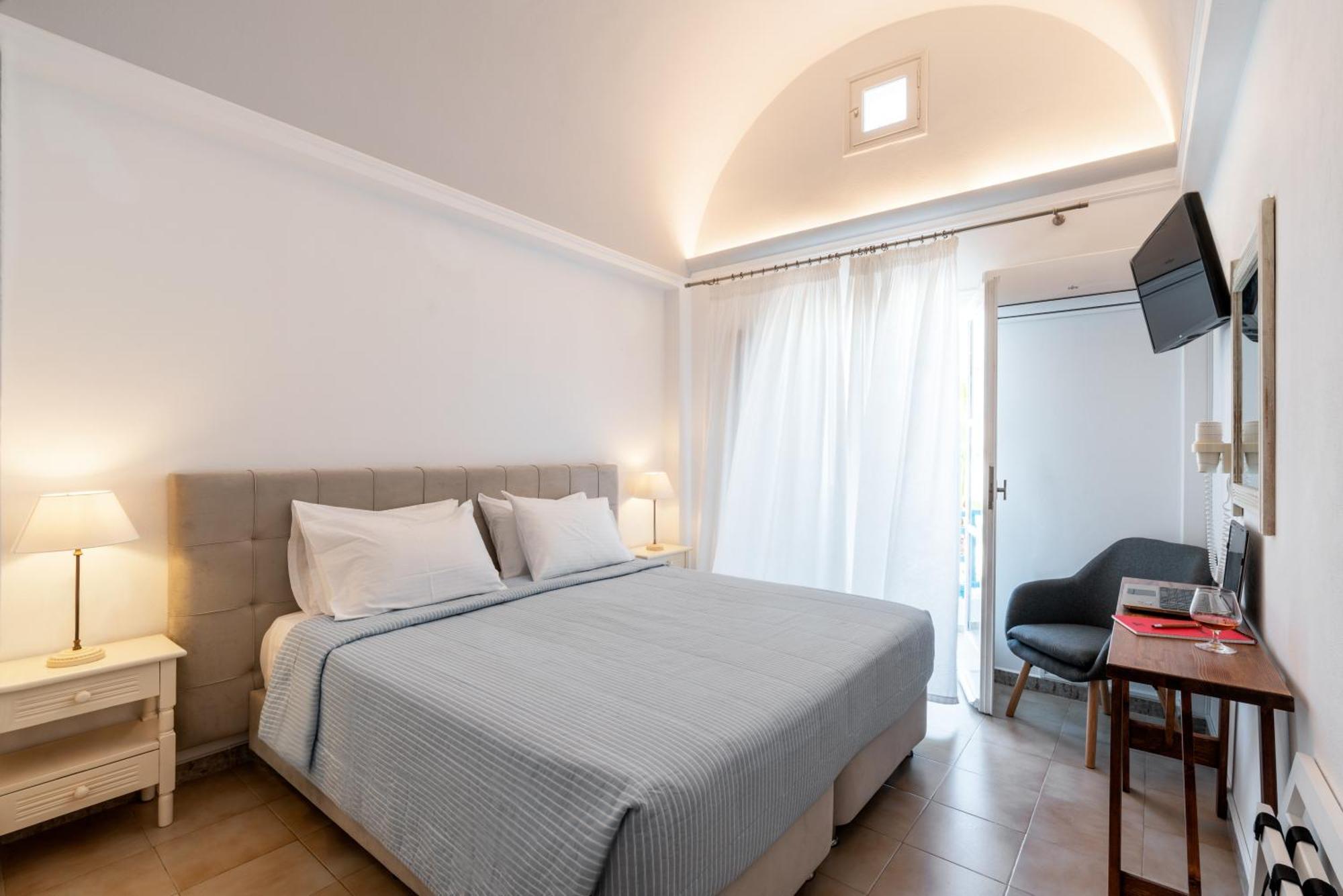 Matina 3* Kamari (Santorini)