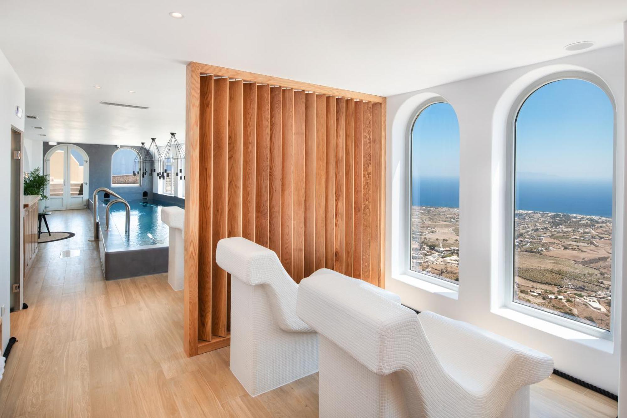 Skyfall - Adults Only Pyrgos Kallistis