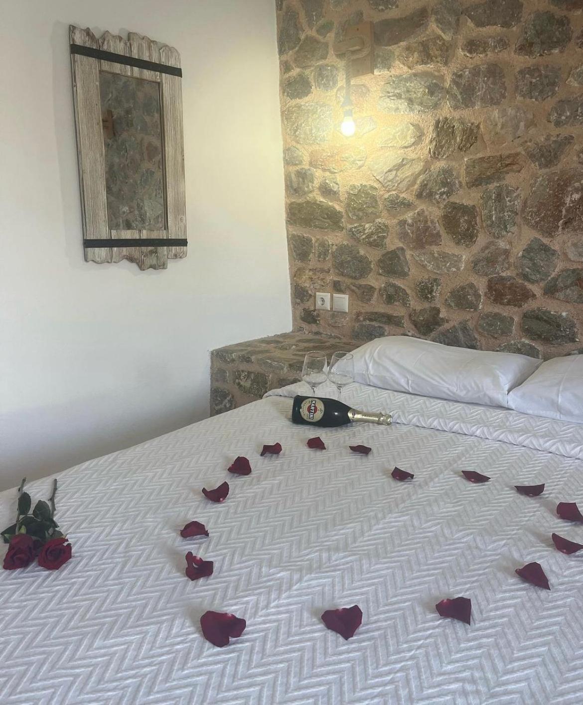 Sakas Residences Karterados (Santorini)