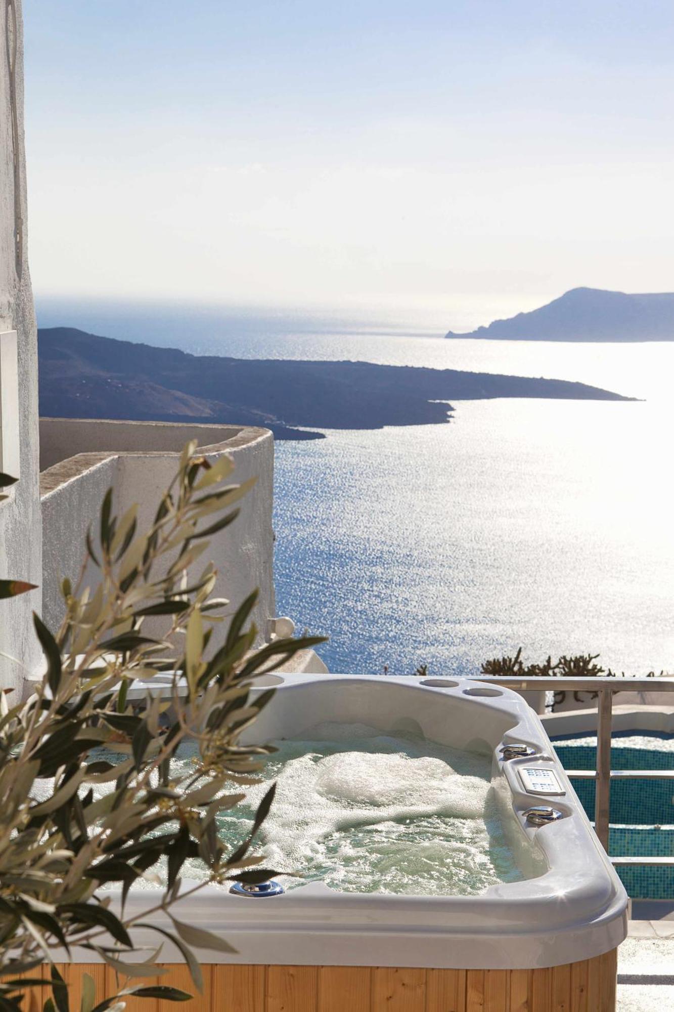 Hotel Thireas 4*