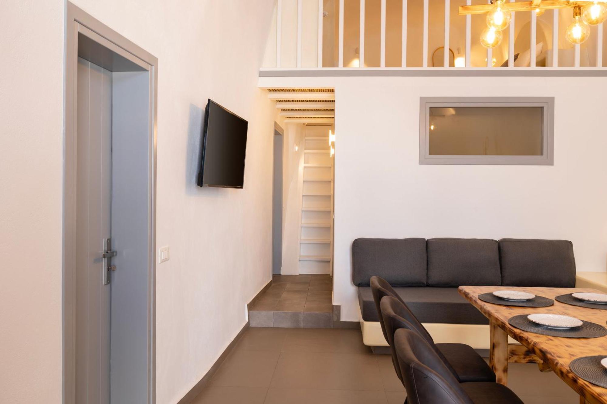 Captain's House * Vothon