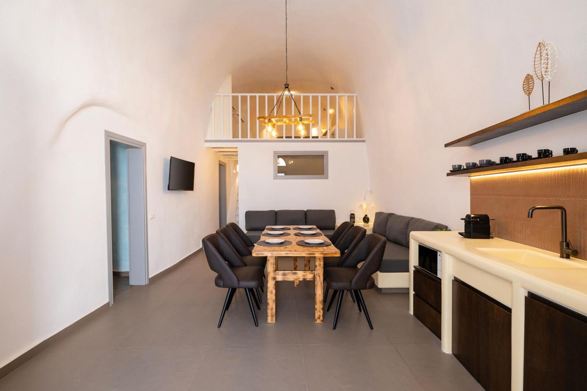 Captain's House * Vothon