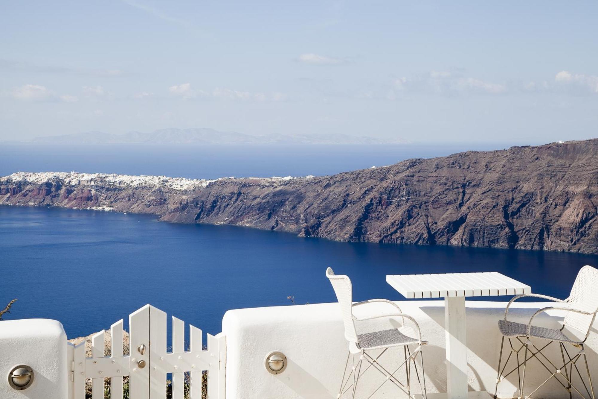 White Santorini