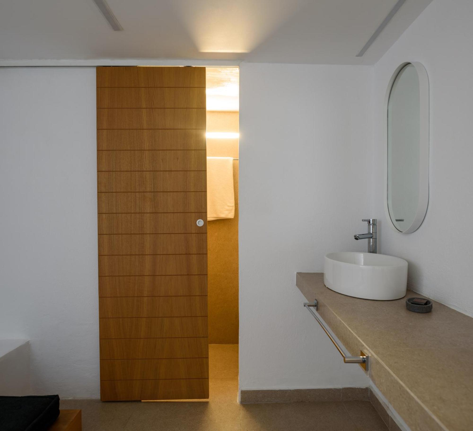 Muses Cycladic 3* Oia (Santorini)