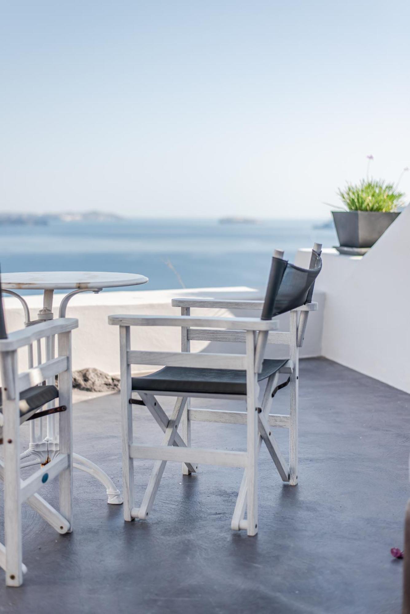 Nostos Oia (Santorini)