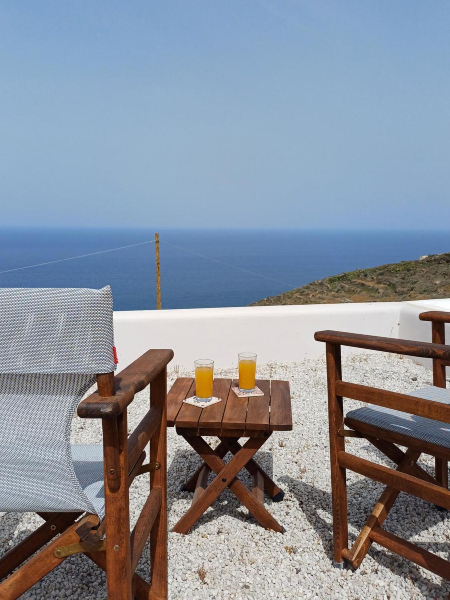 'irene' Cycladic House With Sunrise And Sea View! Holiday home Foinikia (Santorini)