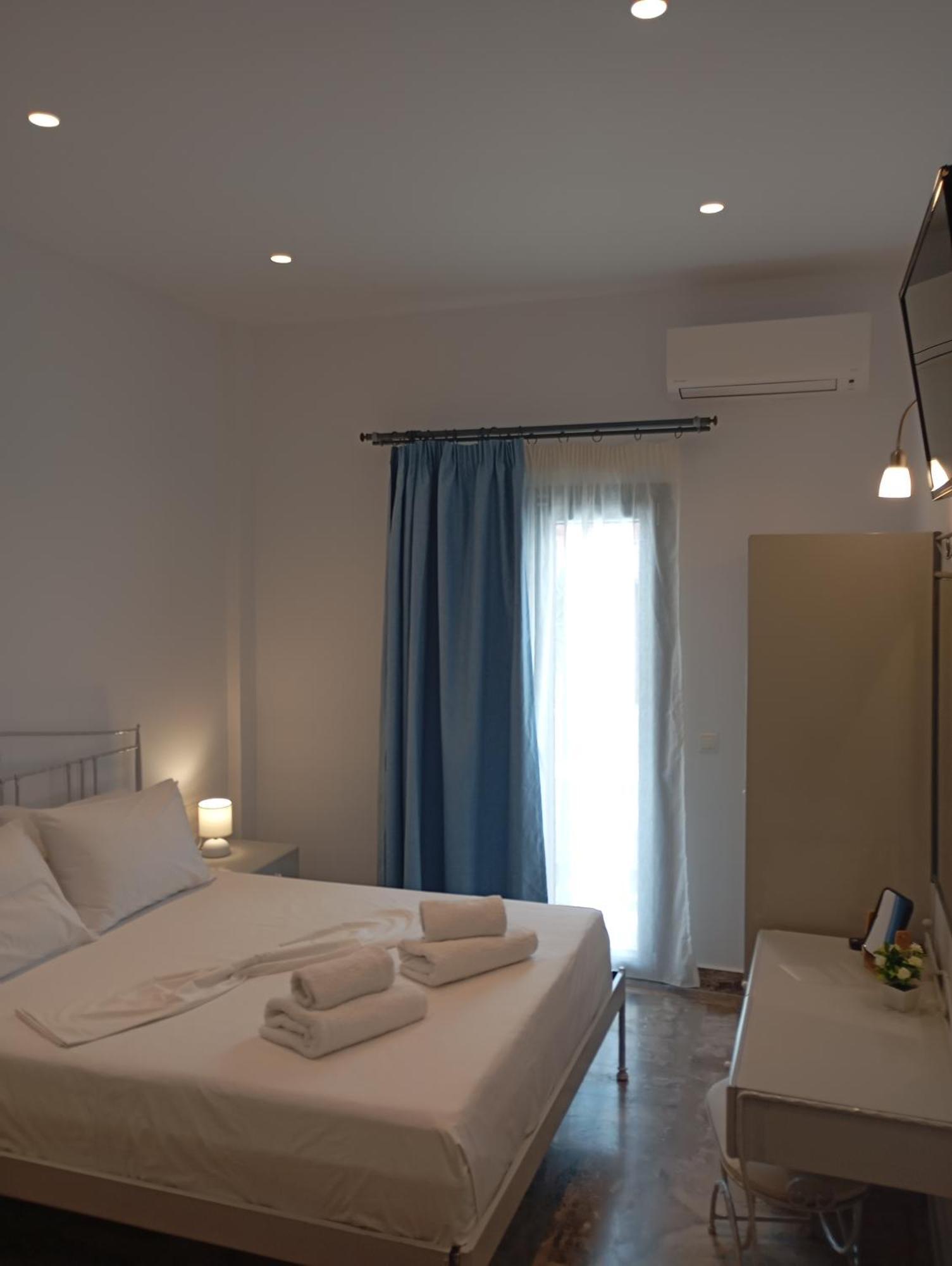 Ifestia Aparthotel Kamári