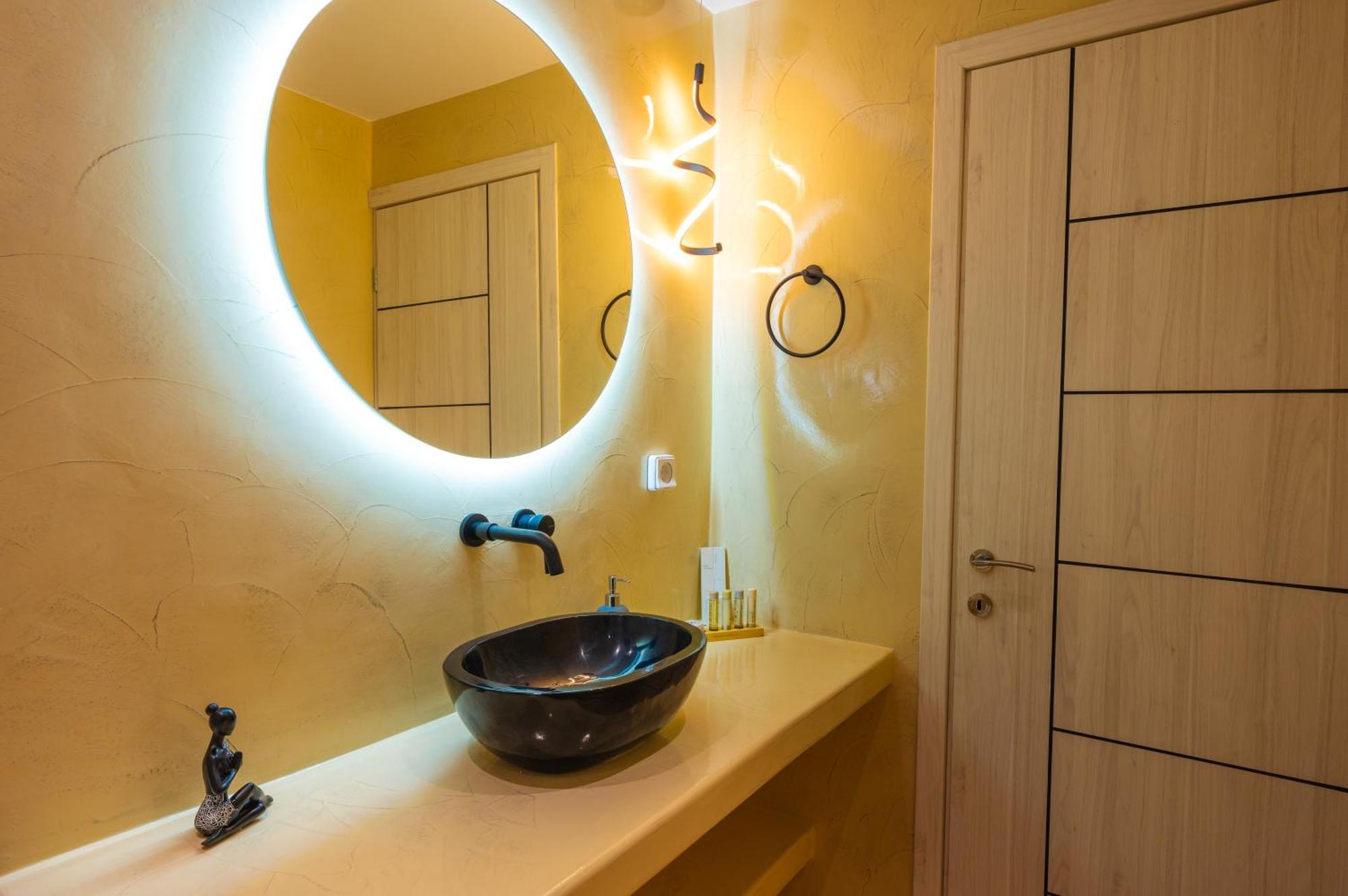 Aina Apartment Karterados (Santorini)