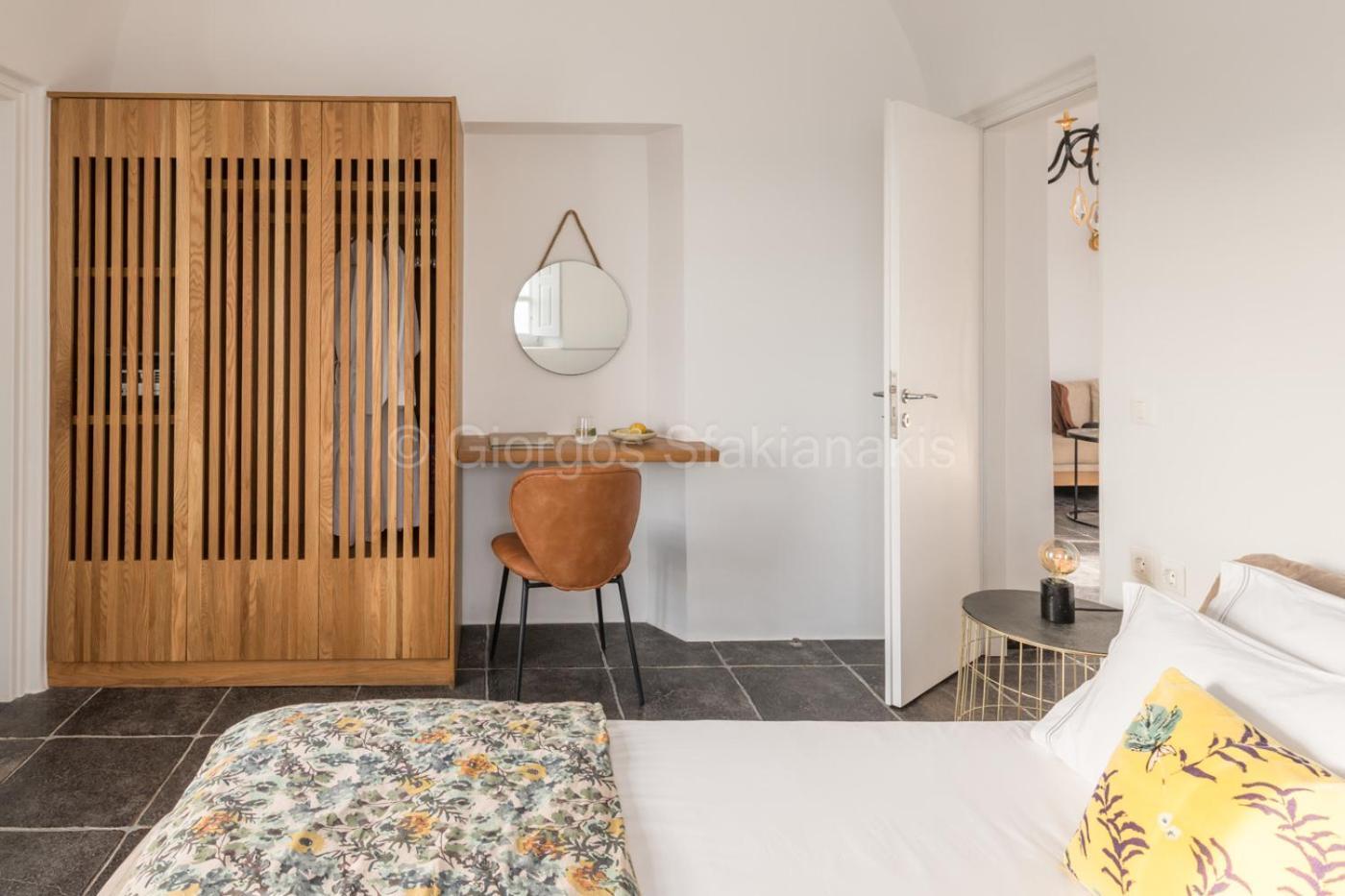 Aspaki By Art Maisons 5* Oia (Santorini)