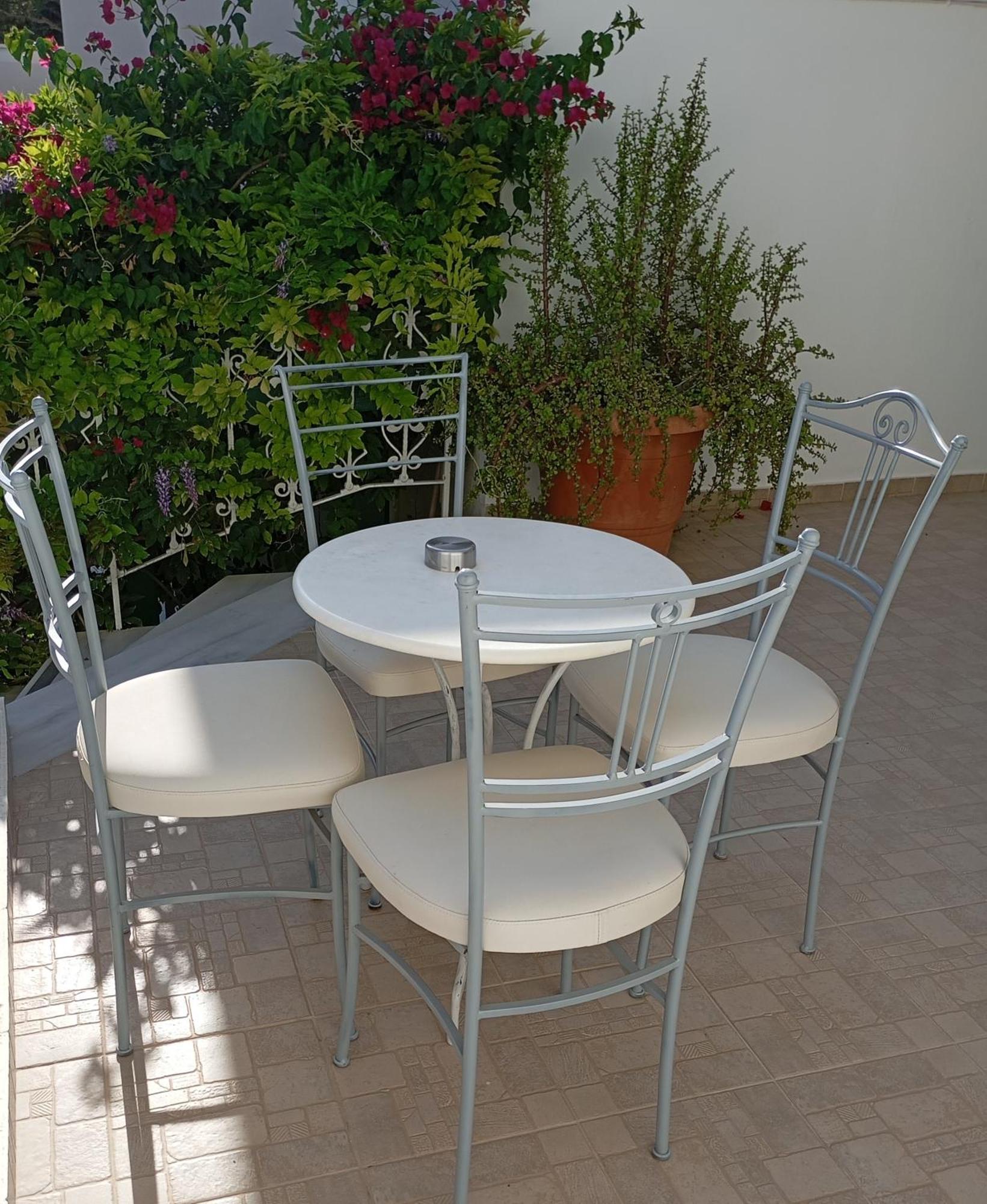 Ifestia Aparthotel