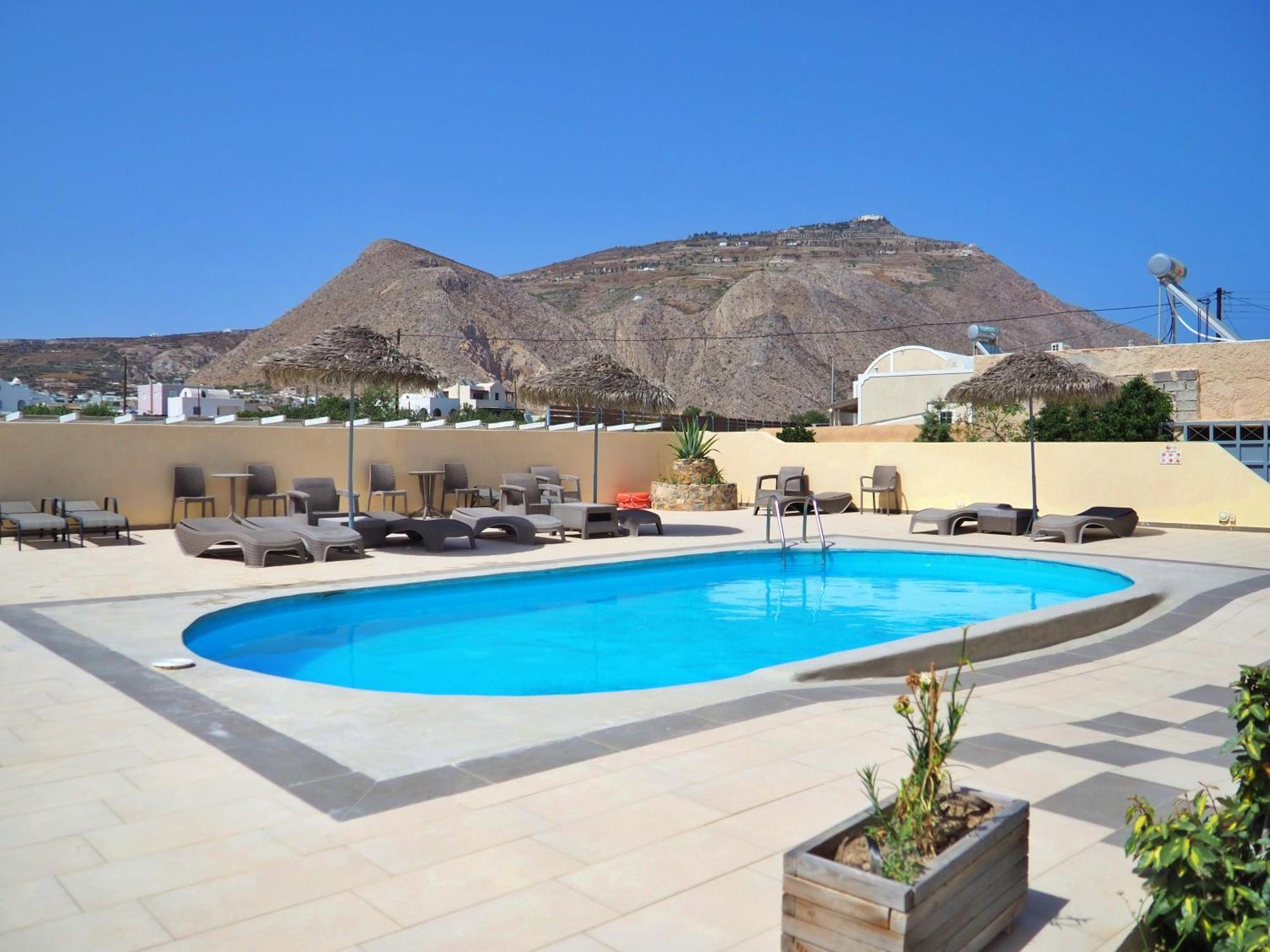 Leon Lux 3* Perissa