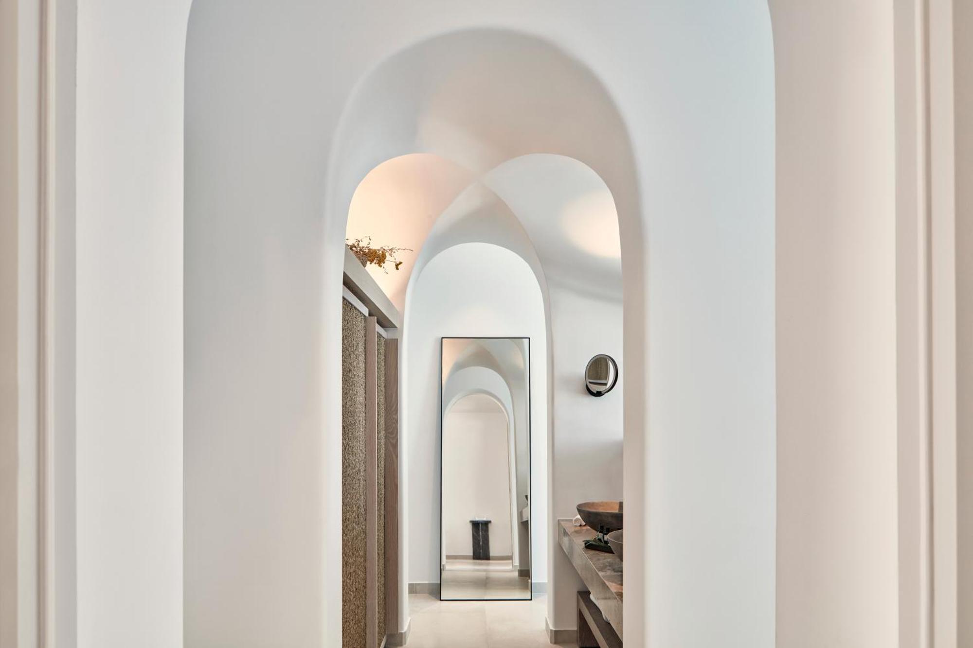 Canaves Epitome - Small Luxury Of The World 5*