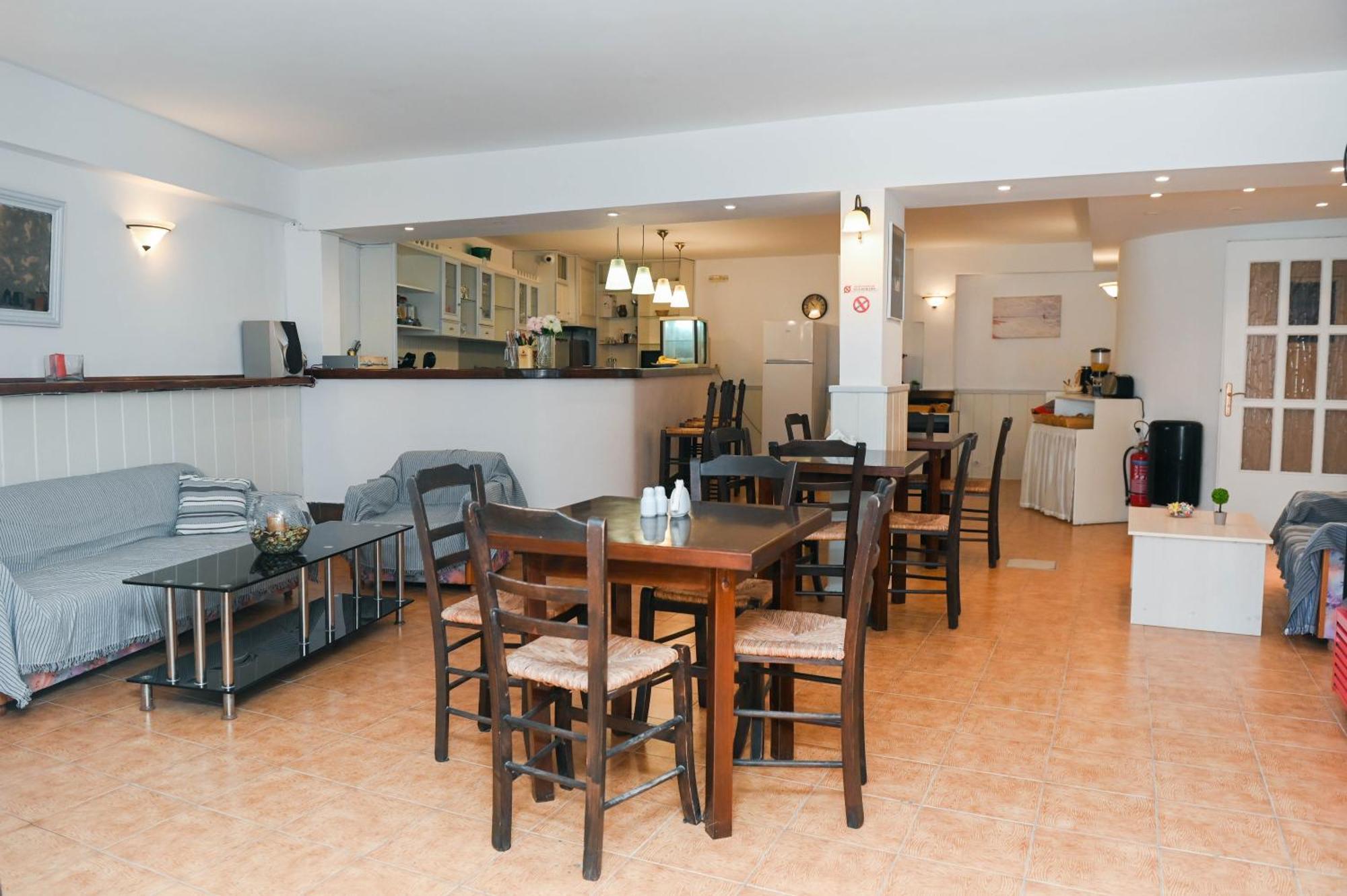 Hotel Narkissos 2*
