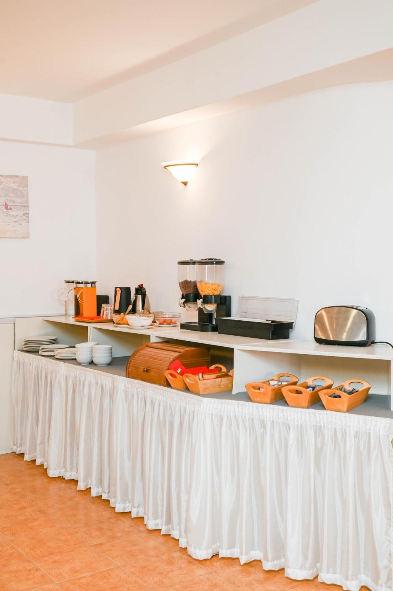 Narkissos Hotel 2*