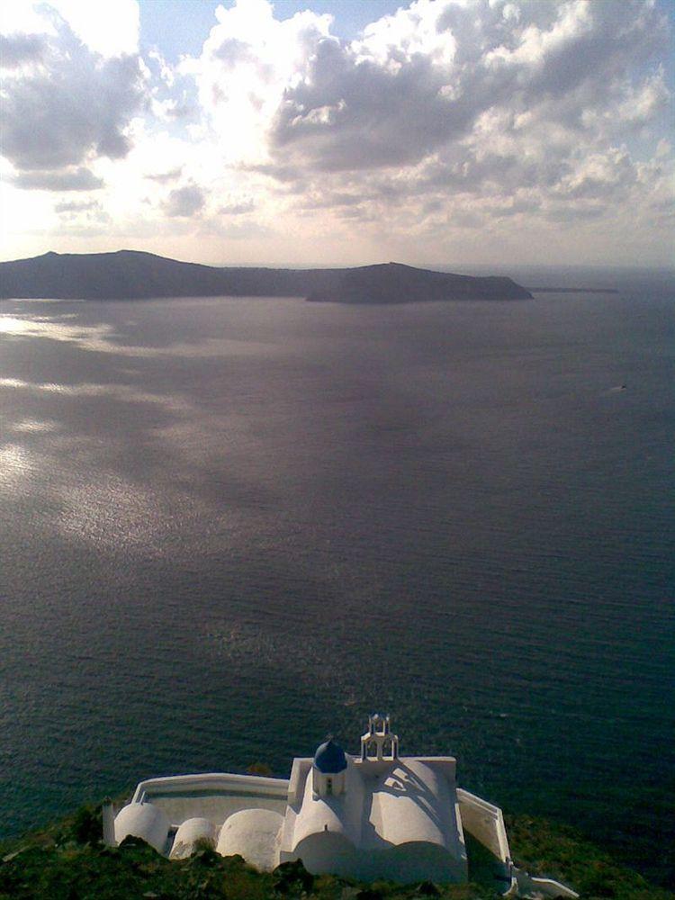 Gianna Fira (Santorini)