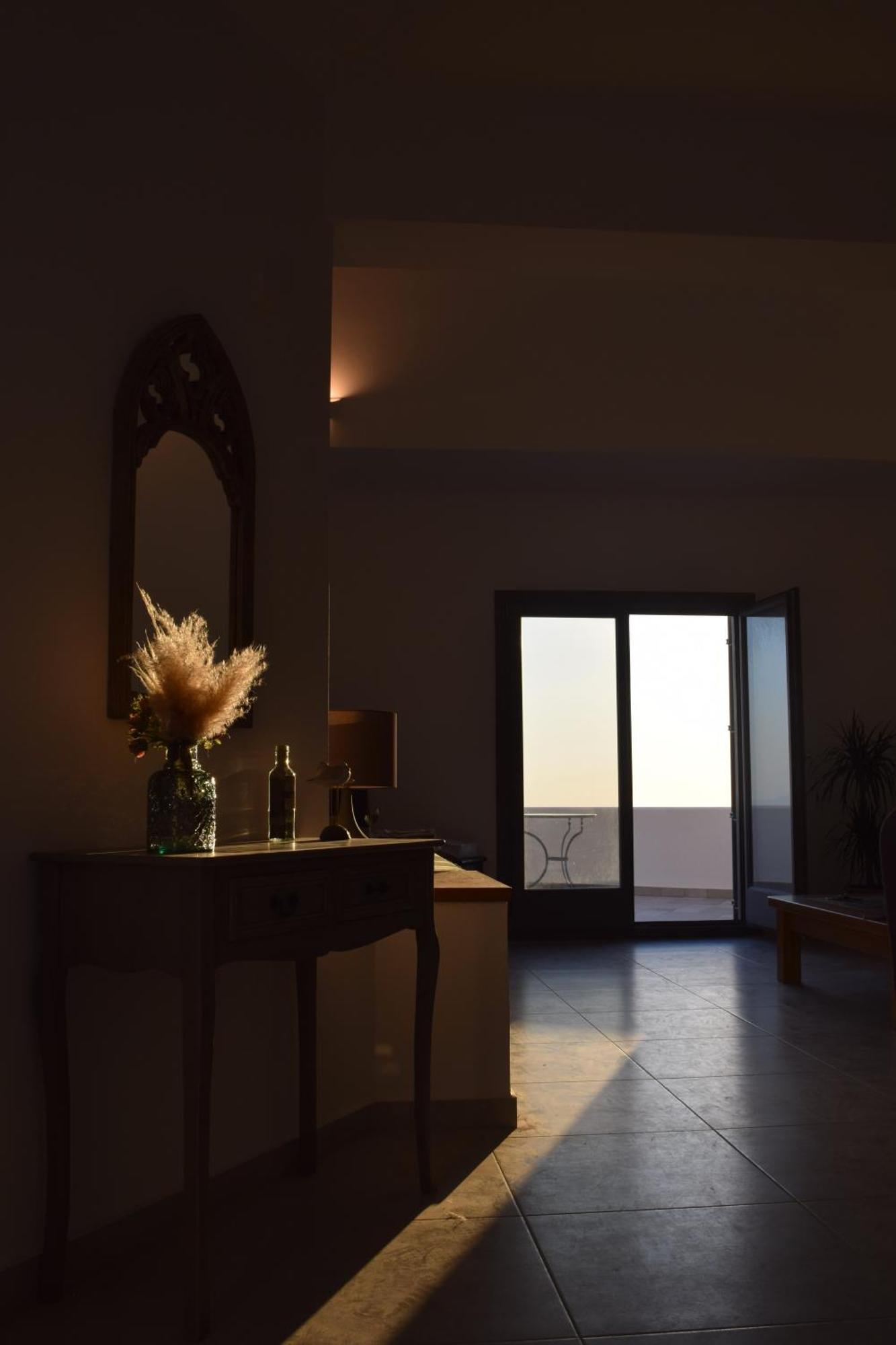 Holiday home White Ibex Emporio (Santorini)