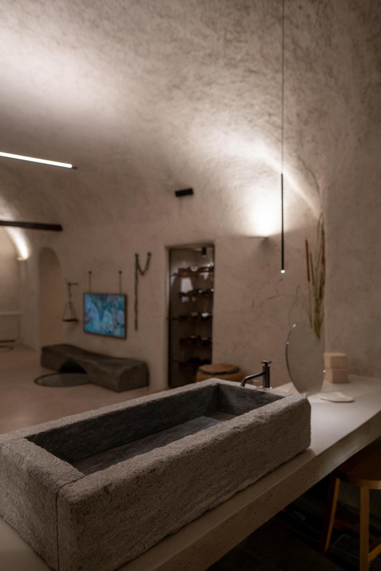 Kanava Cave Winery *
