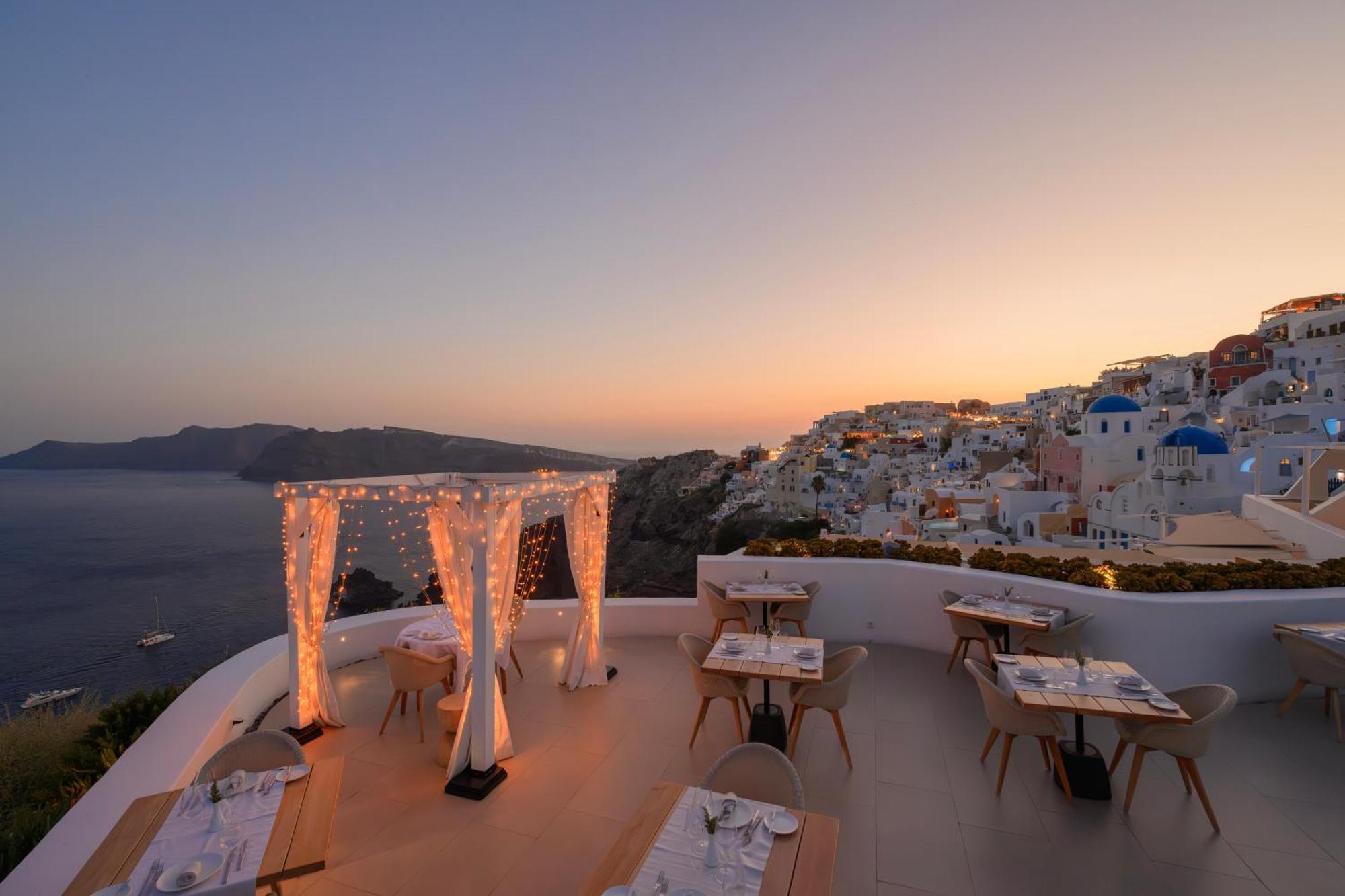 Aspaki By Art Maisons 5* Oia (Santorini)