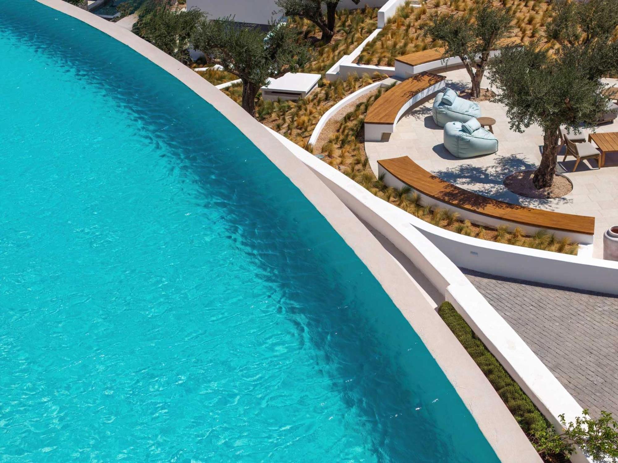 Sandblu Resort Kamari (Santorini)