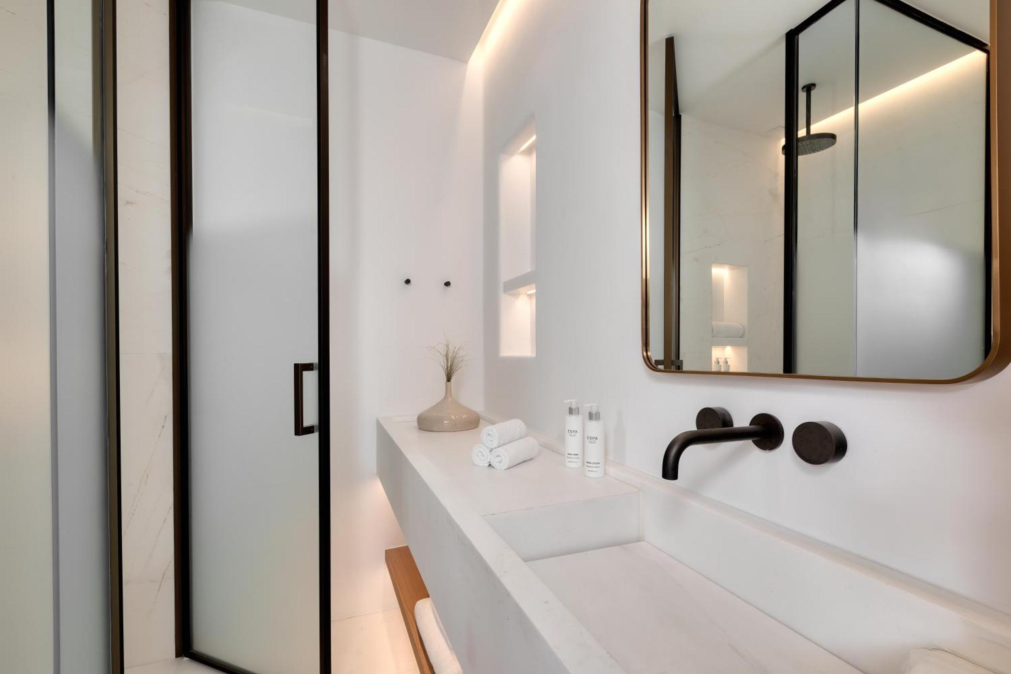 Sandblu Resort Kamari (Santorini)
