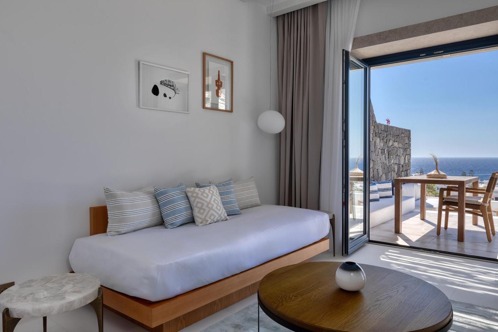 Sandblu Resort Kamari (Santorini)