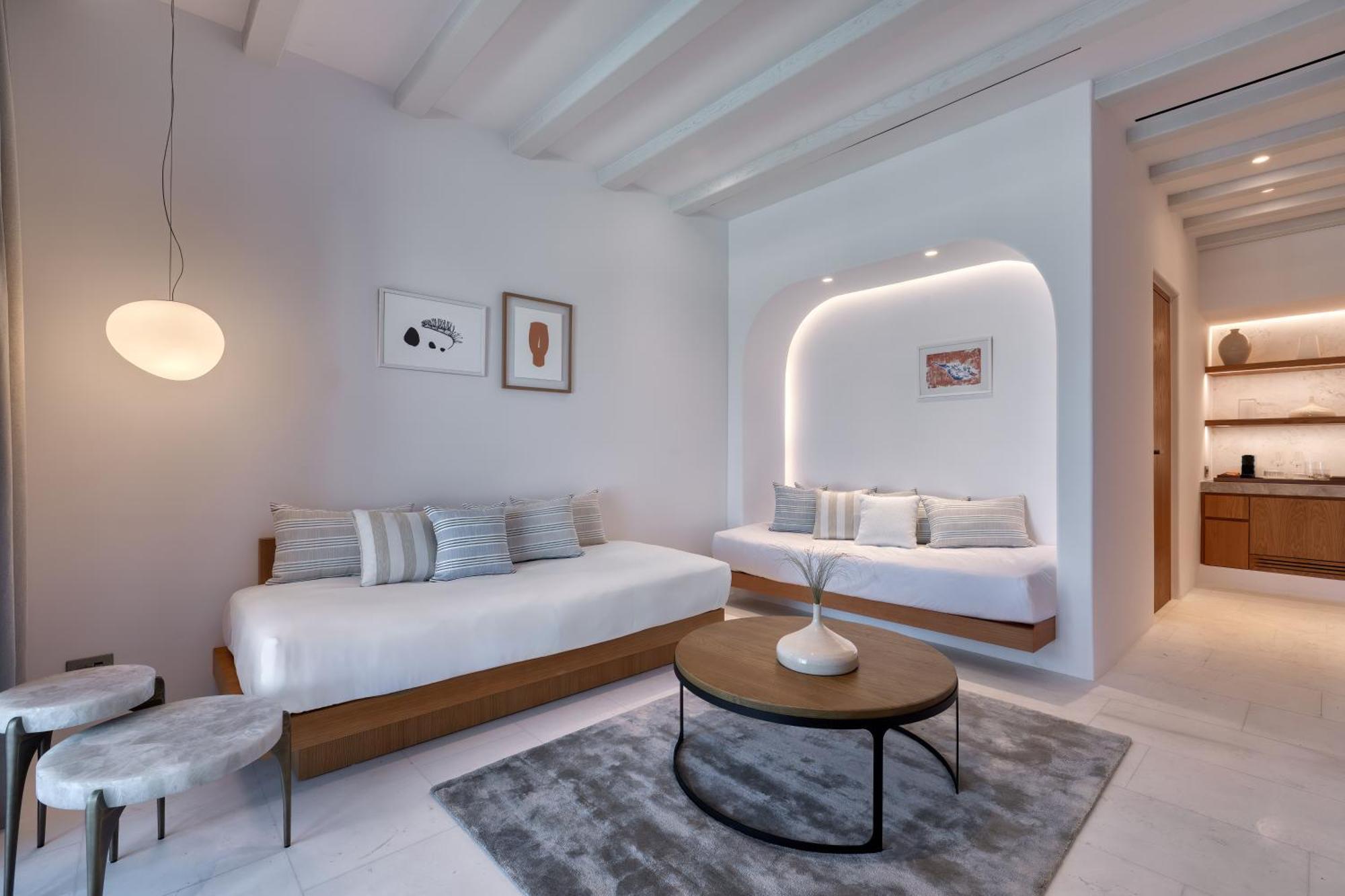 Sandblu 5* Kamari (Santorini)