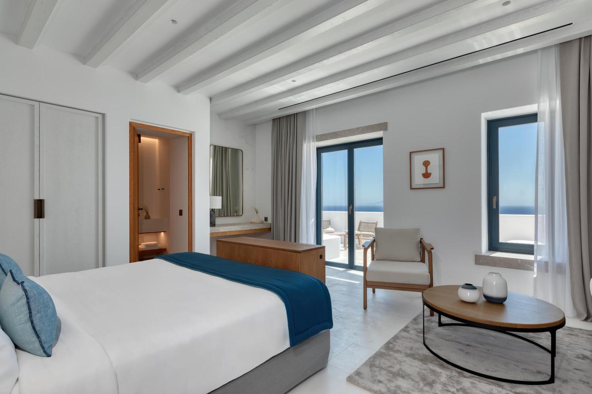 Sandblu Resort Kamari (Santorini)