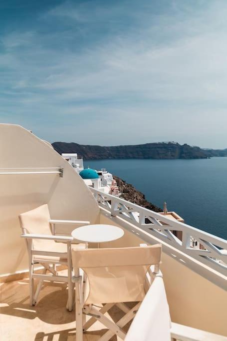 Pano Meria Venetian Style Ii Oia