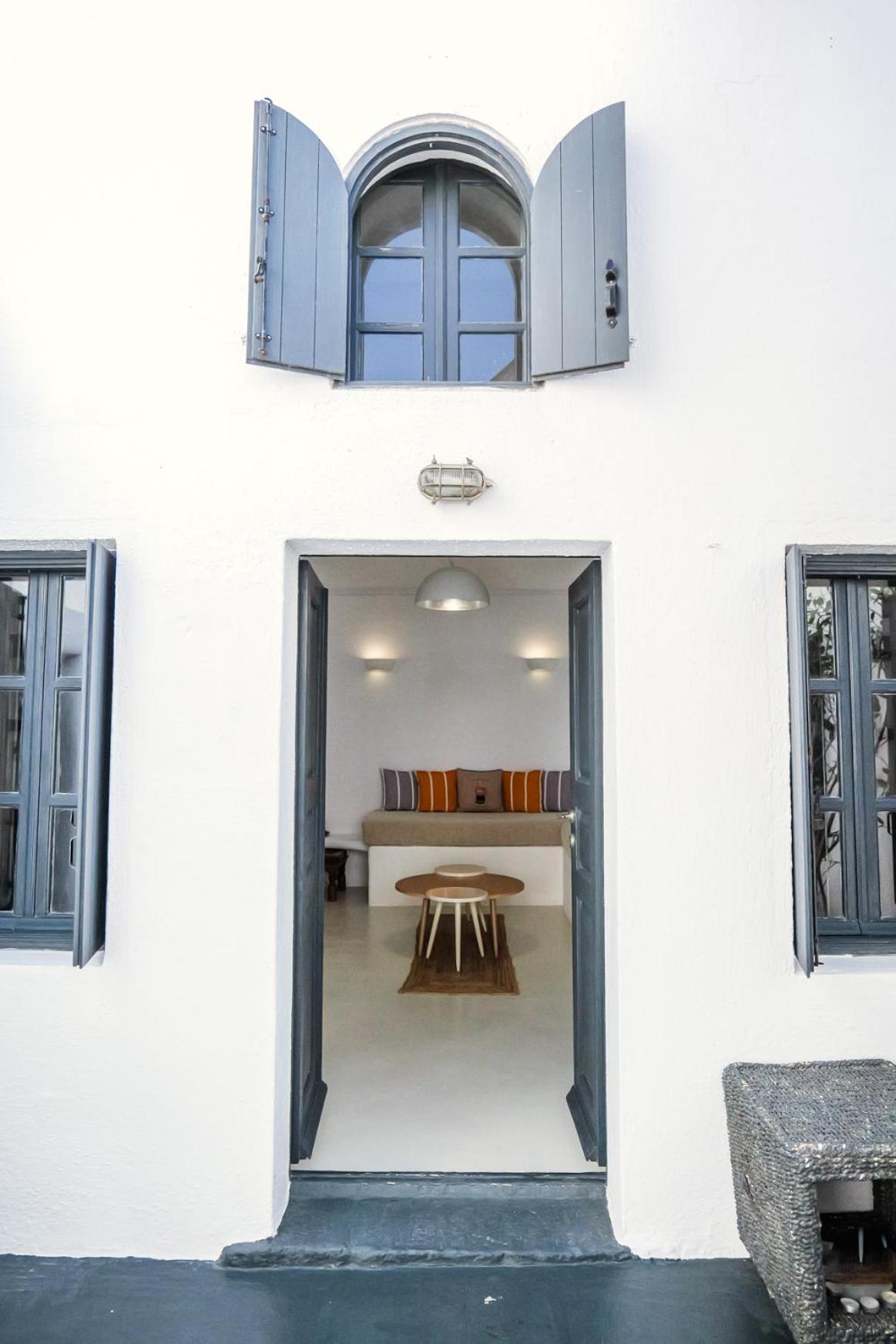 1906 Cave Apartment Pyrgos Kallistis