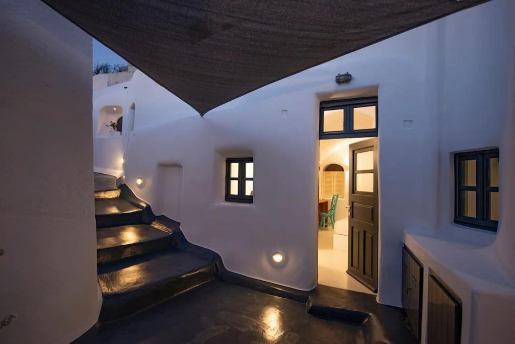 Apartment 1906 Cave Pyrgos Kallistis