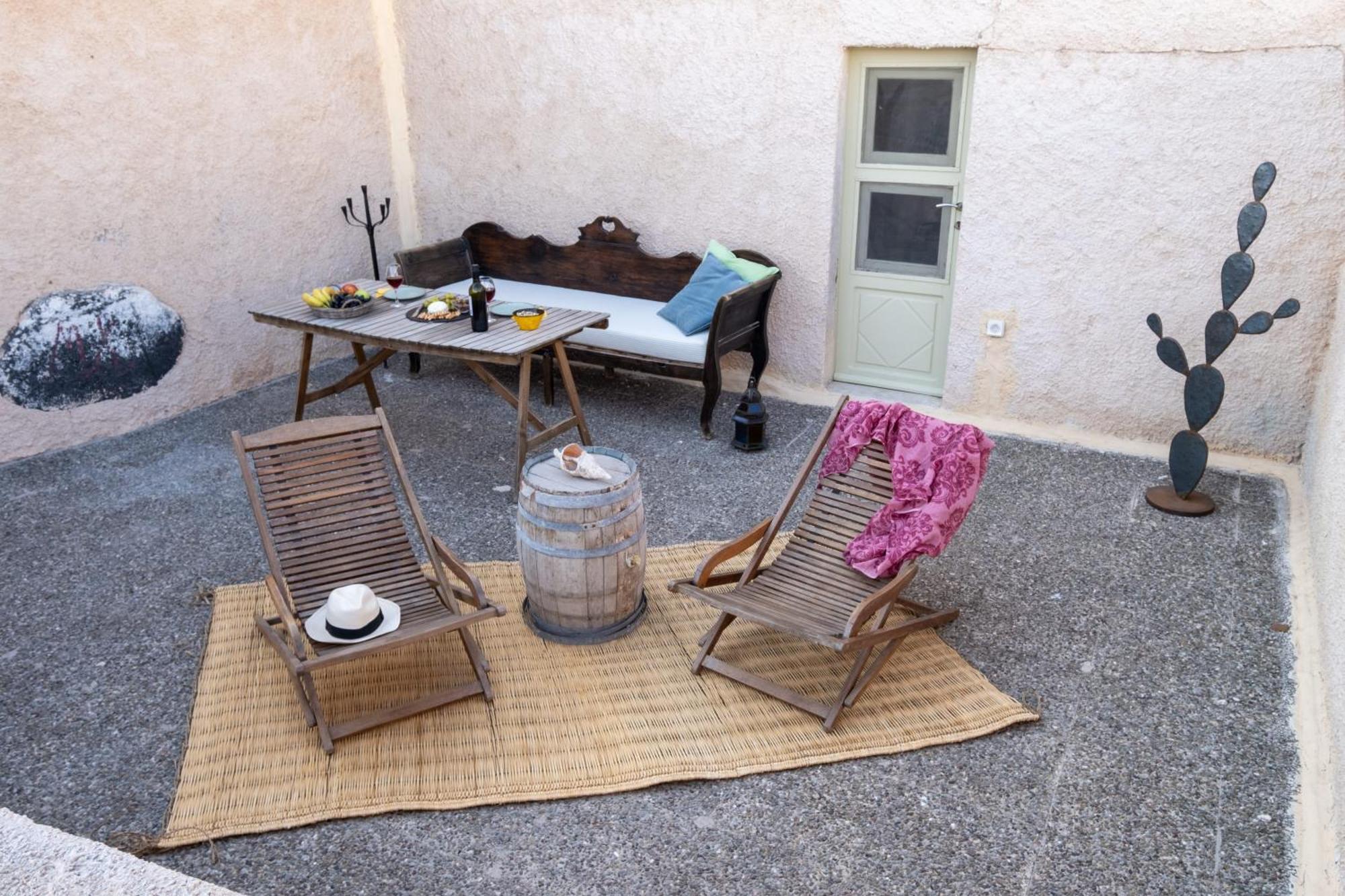 Art Canava Luxury Villa Fira (Santorini)