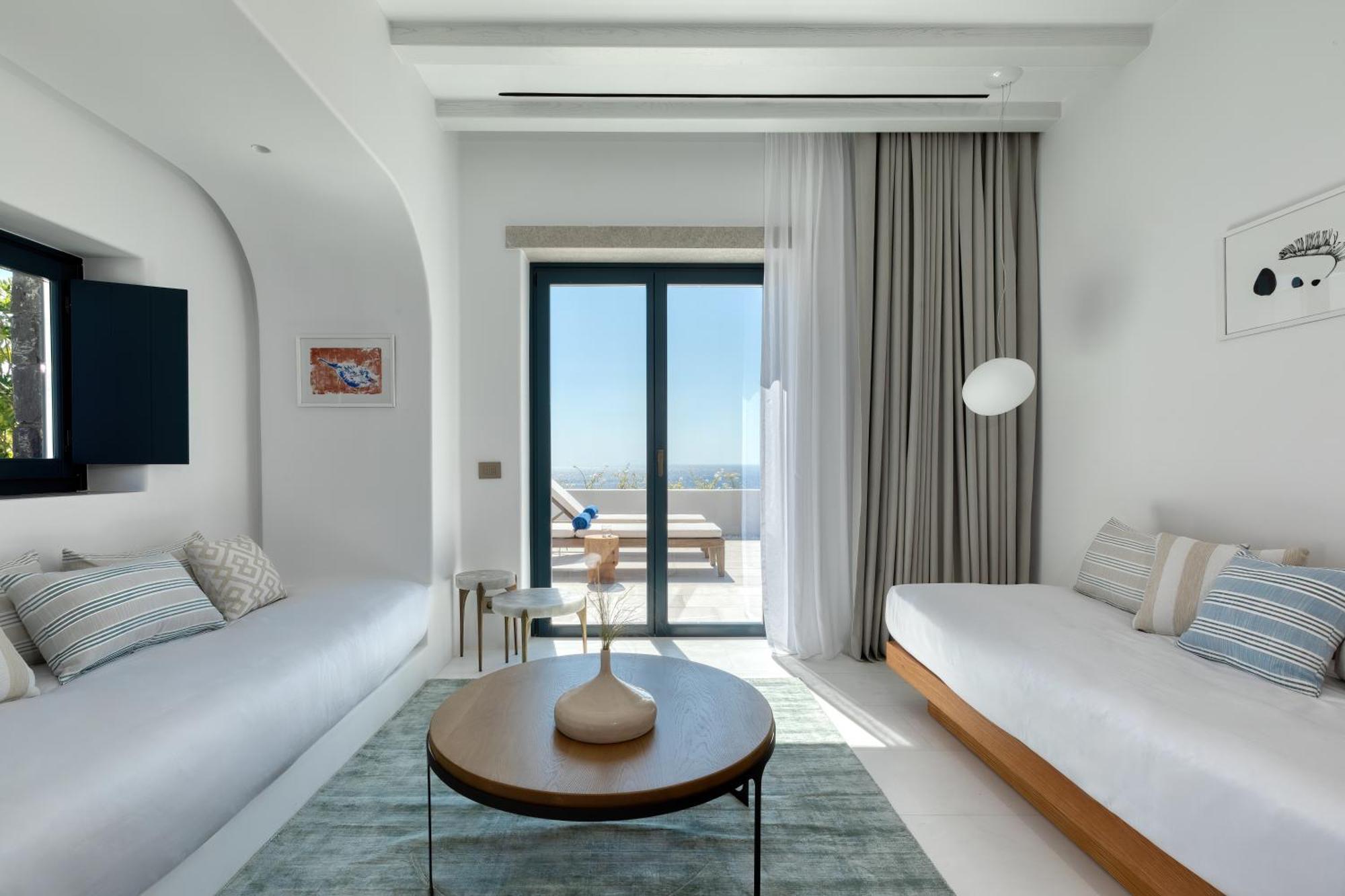 Sandblu Resort Kamari (Santorini)