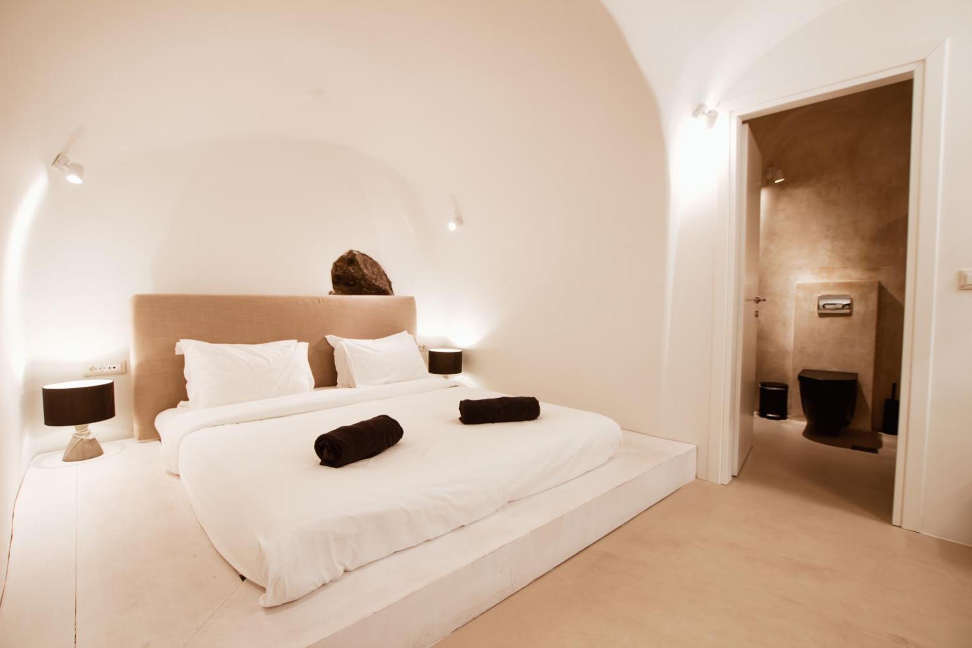 Kaleidoscope Cave Aparthotel 3*