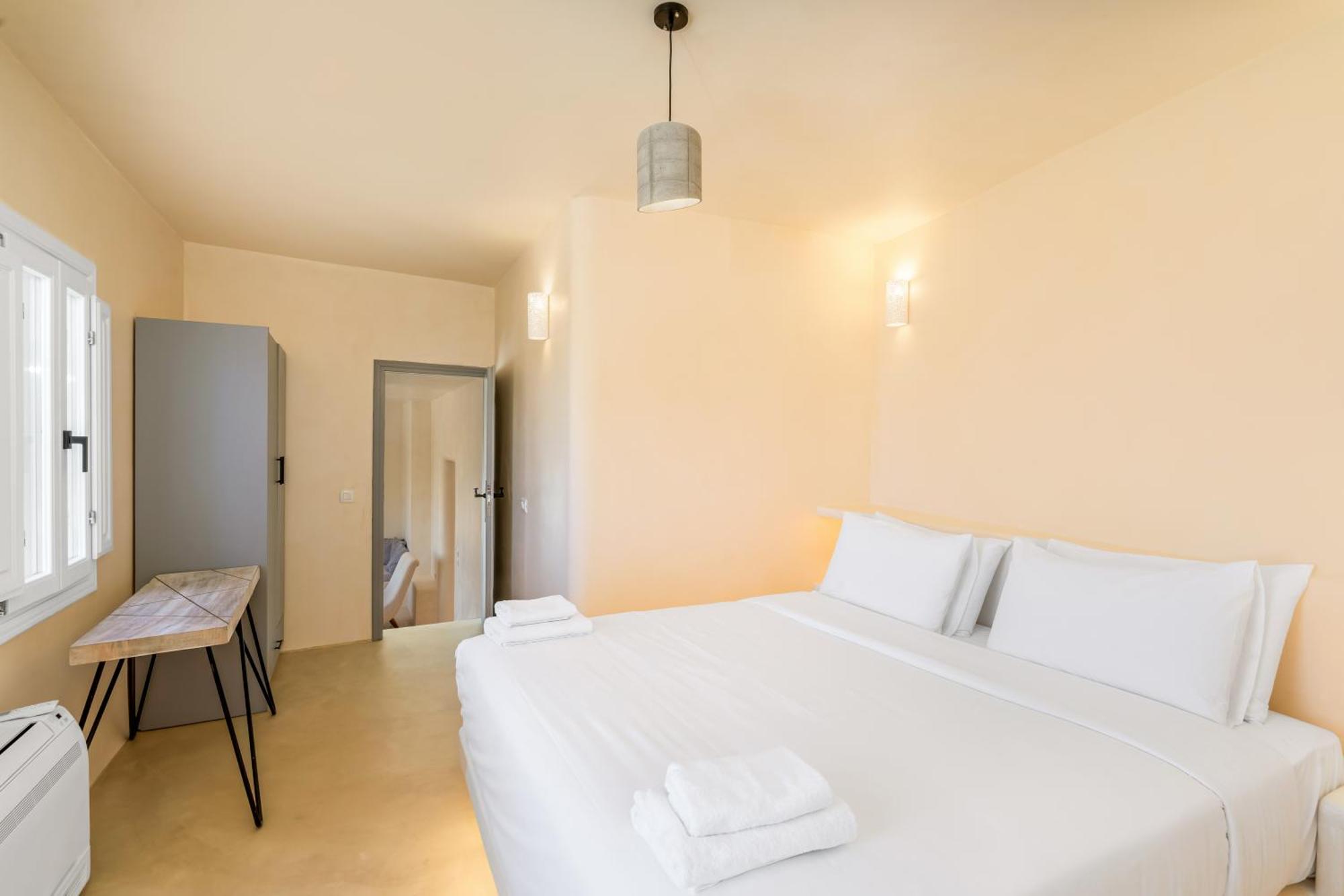 Eolithos Exclusive Aparthotel