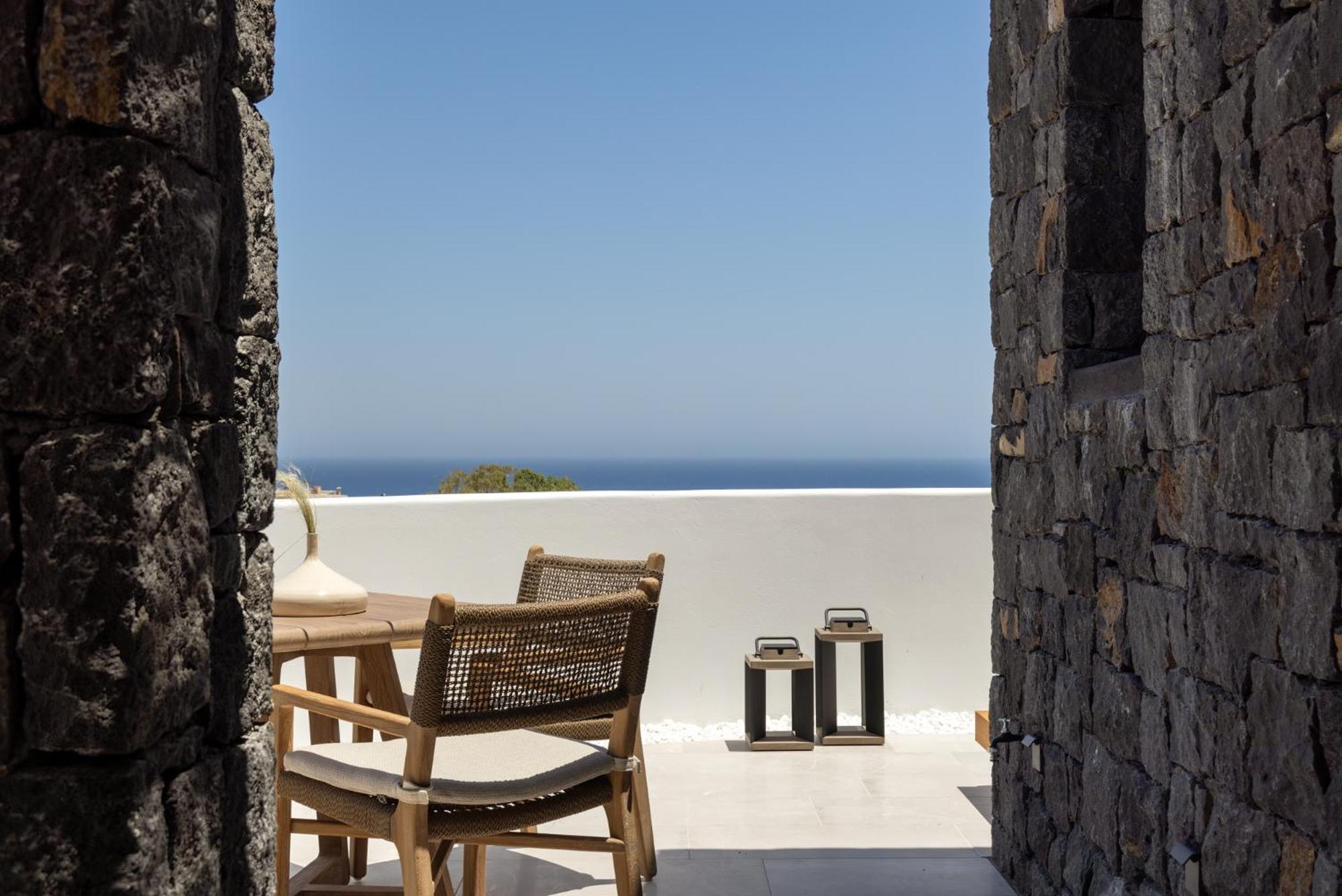Sandblu Kamari (Santorini)