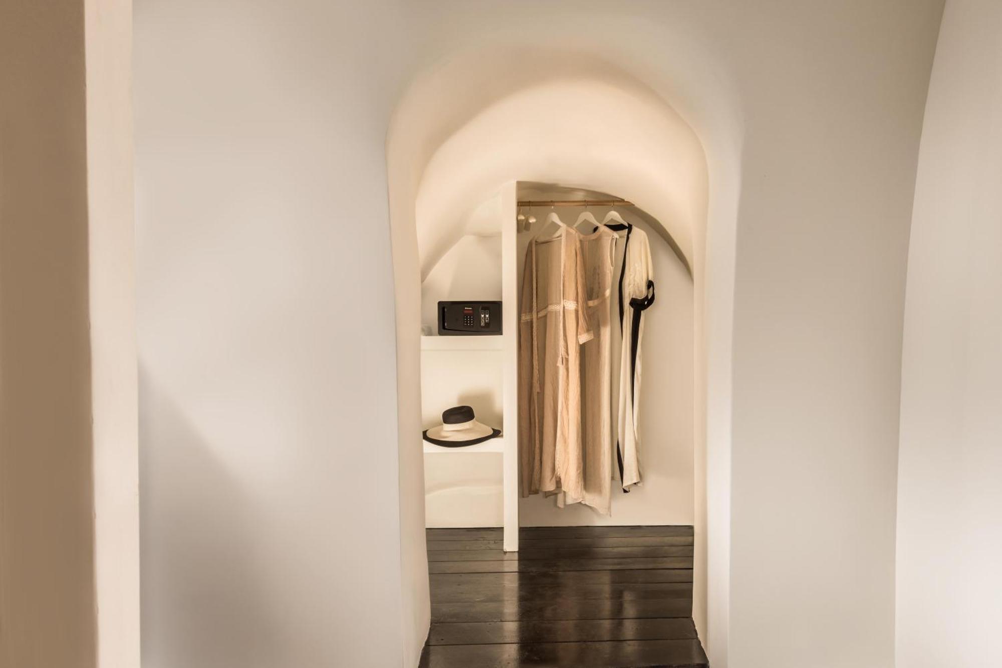 Alta Mare By Andronis (adults Only) Hotel Oia (Santorini)