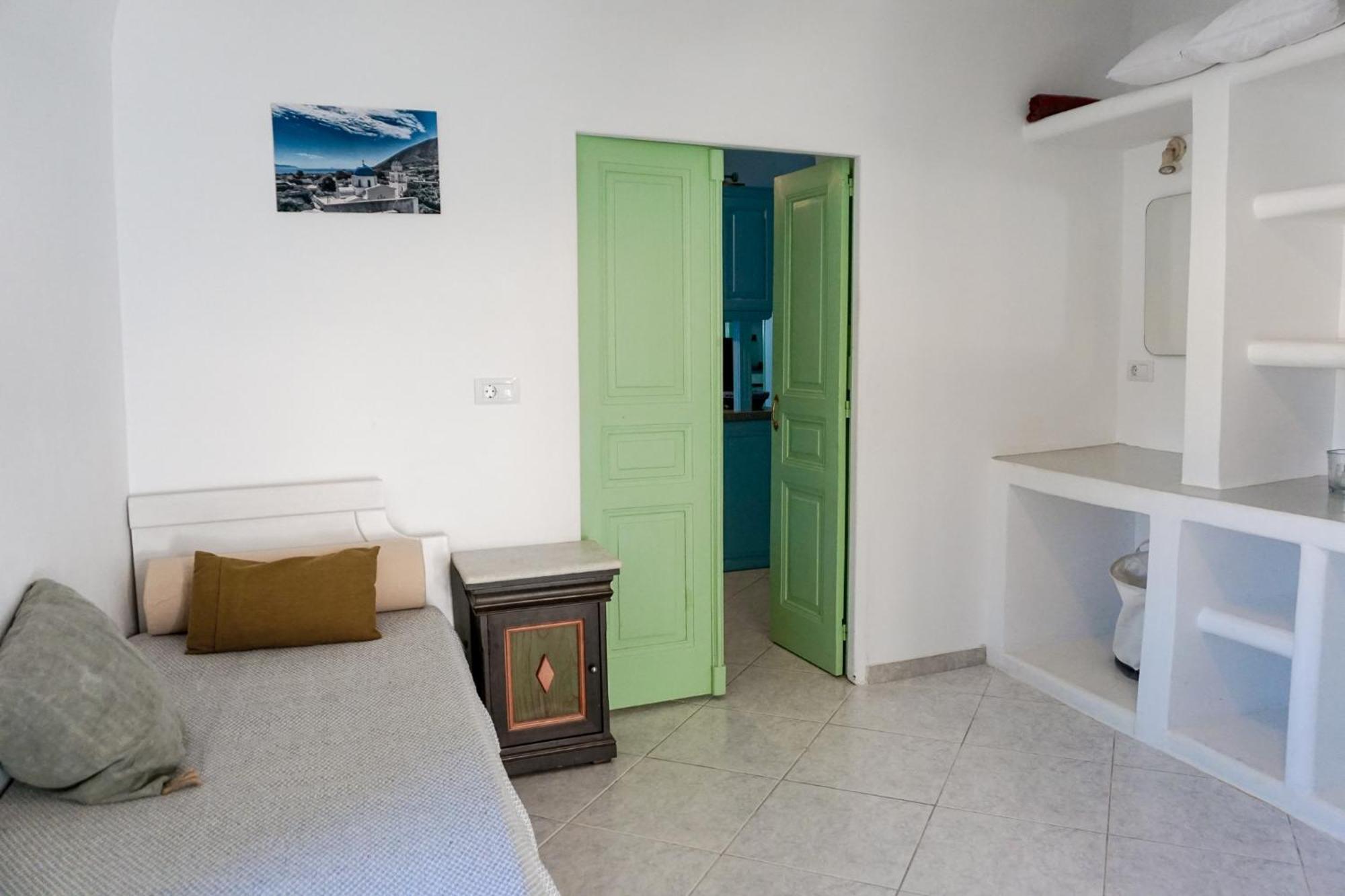 Apartment Mythos Traditional Stonehouse