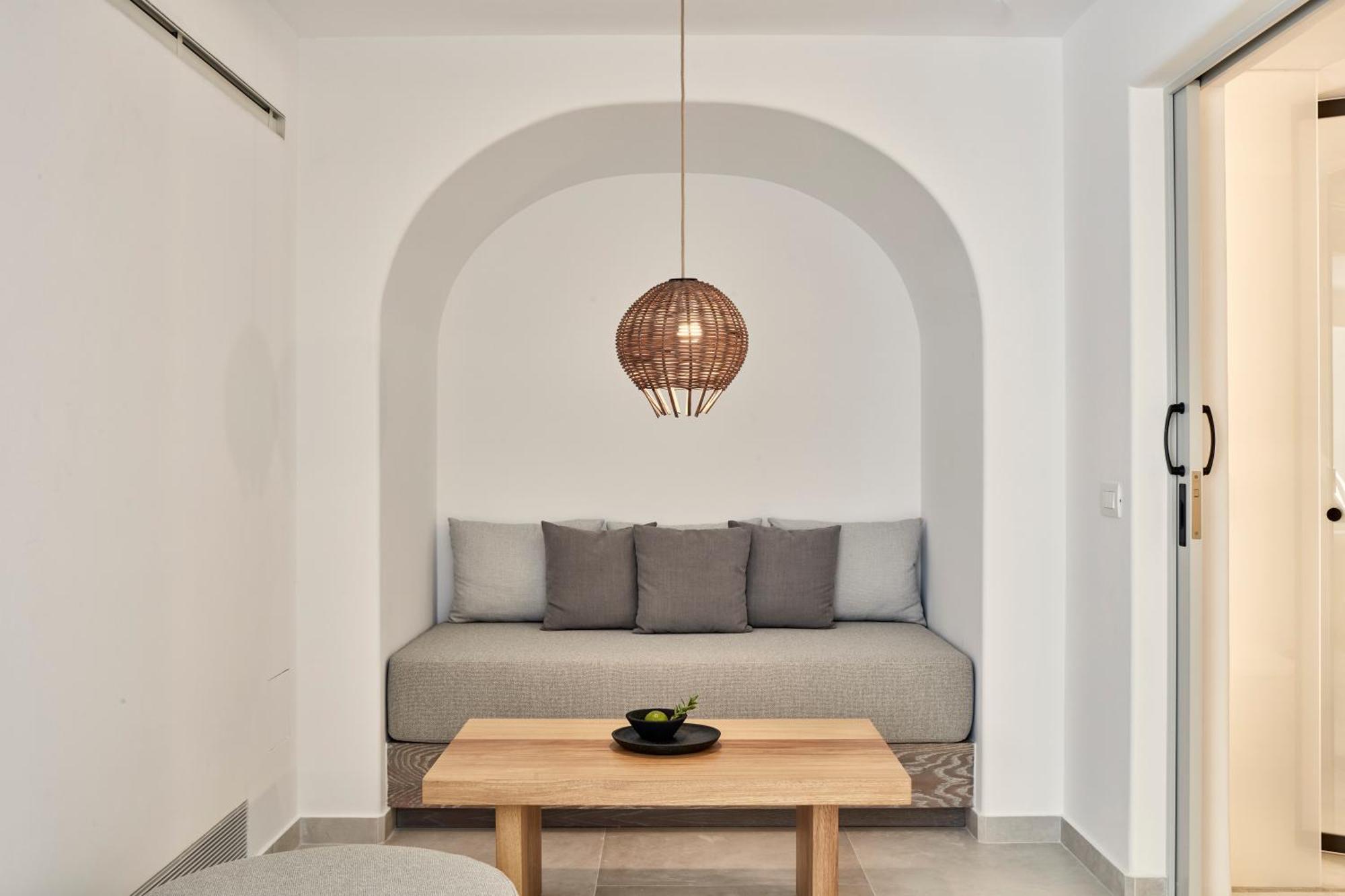 Hotel Canaves Epitome - Small Luxury Of The World